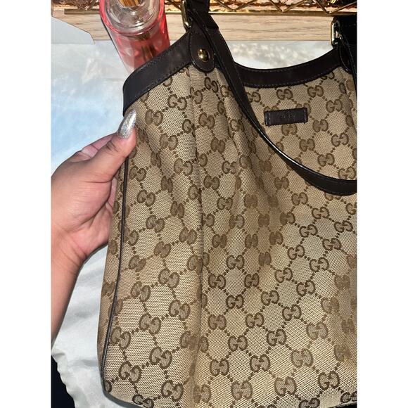 Gucci GG Canvas Shoulder Bag - Picture 4 of 13